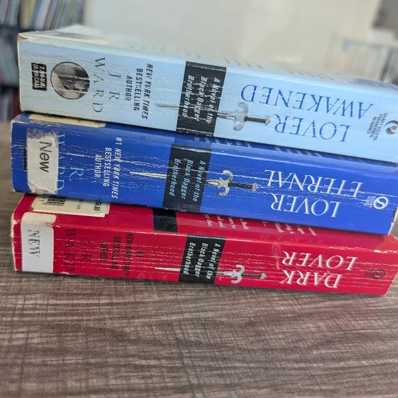 Set Of Black Dagger Brotherhood Novels By J.R. Ward Books 1-3 - Picture 9 of 12
